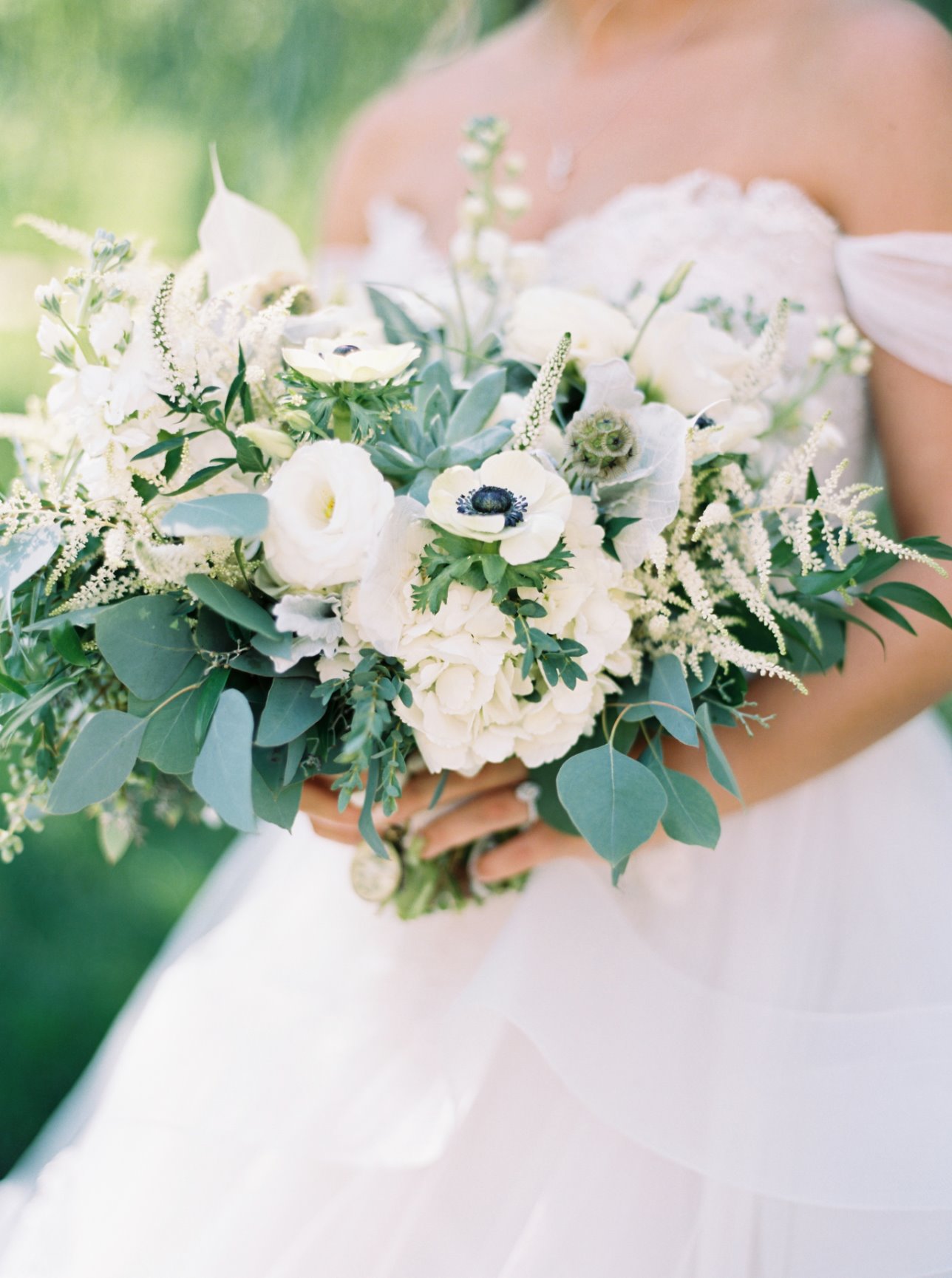 WinMock at Kinderton Wedding | Green Bee Floral Designs