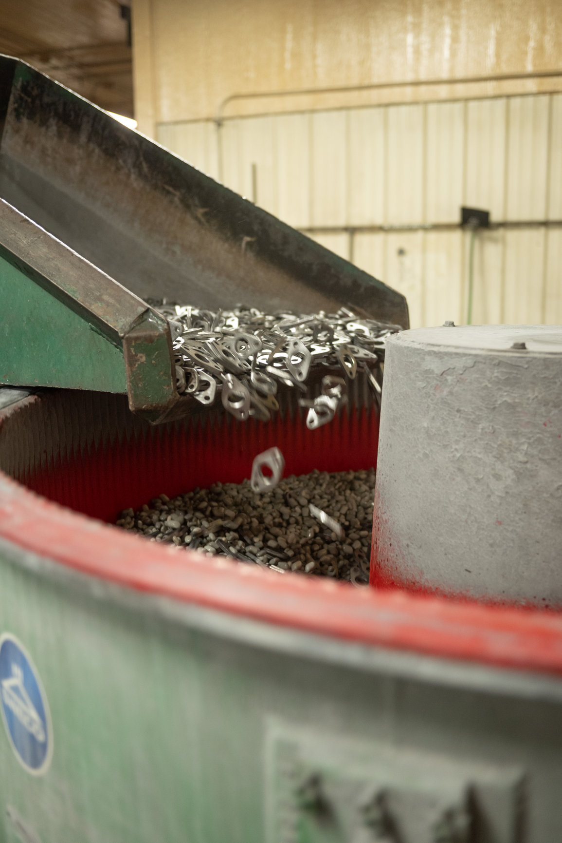 VIBRATORY FINISHING Rapids Tumble Finish