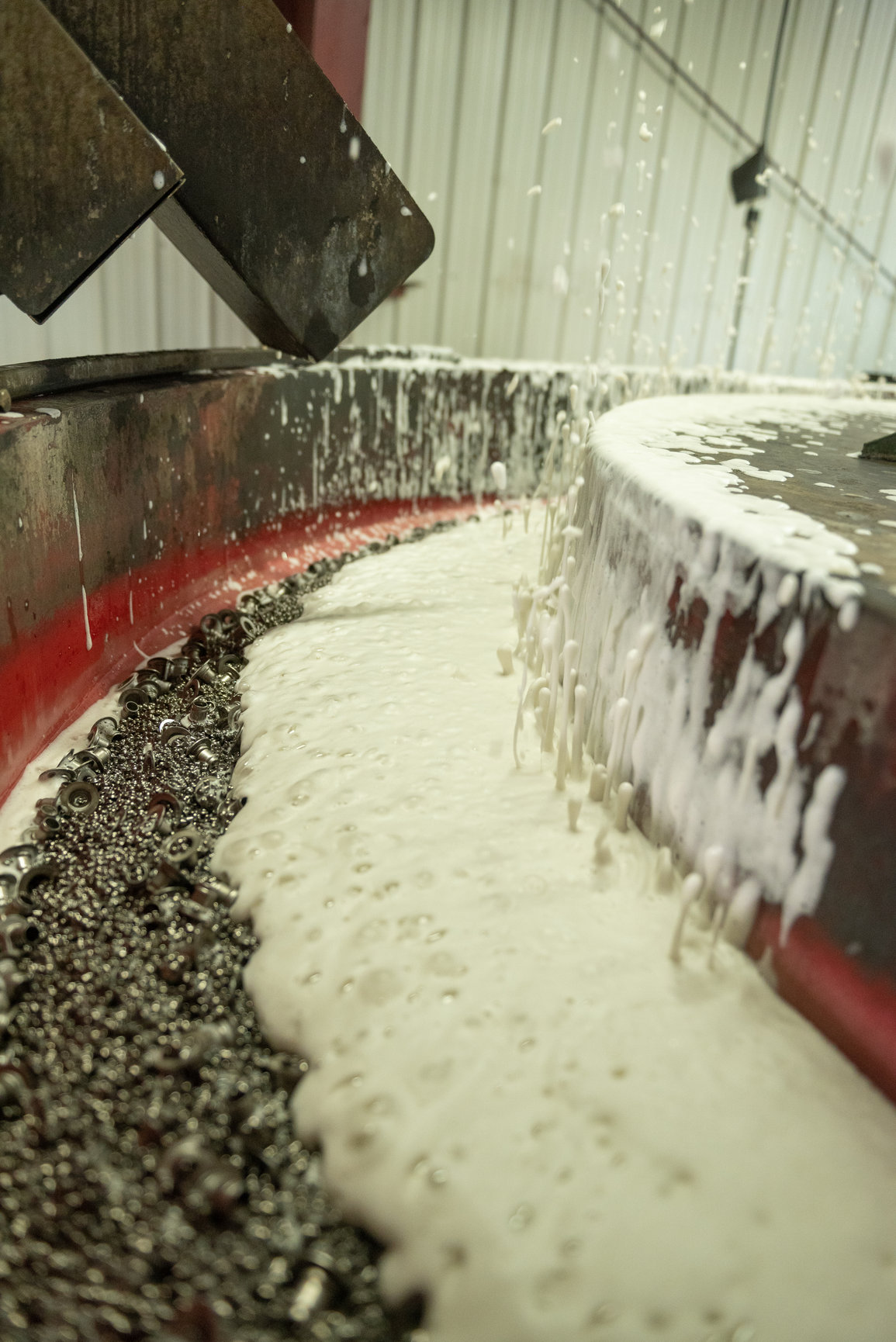 VIBRATORY FINISHING Rapids Tumble Finish